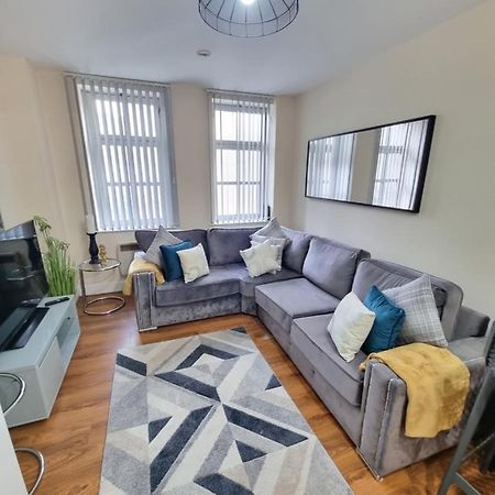 2 Bedroom - City Centre Location - Perfect For Family'S Bradford  Eksteriør bilde
