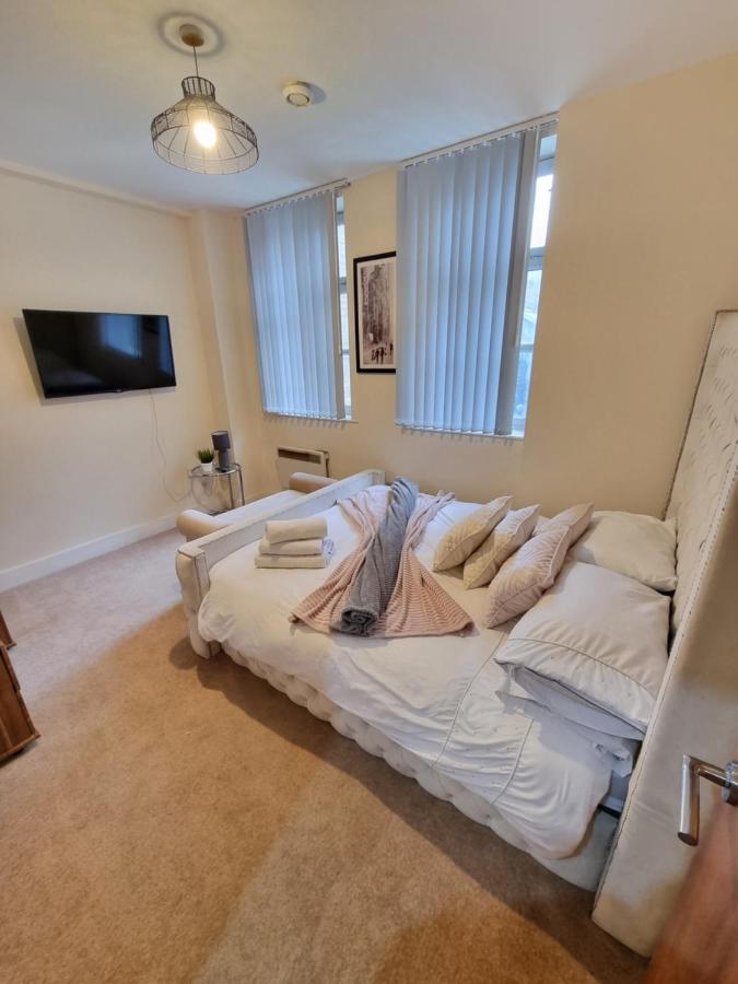 2 Bedroom - City Centre Location - Perfect For Family'S Bradford  Eksteriør bilde